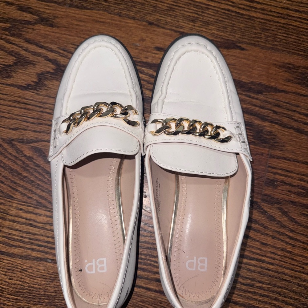 BP Cream Loafers with Gold Accent